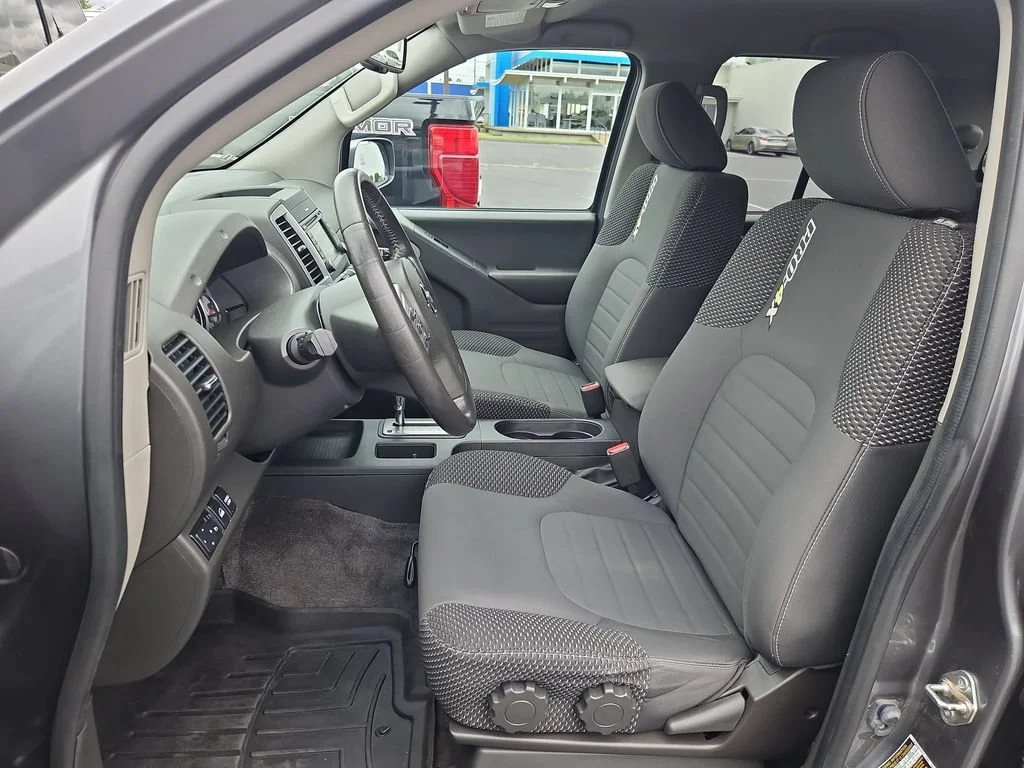 Used 2018 Gray Nissan PRO-4X image 21