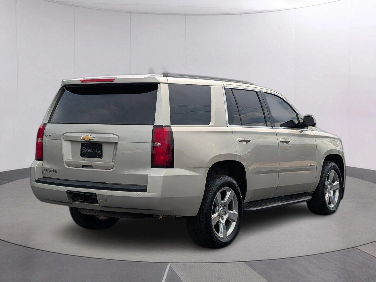 Used 2015 Champagne Silver Metallic Chevrolet LT image 5