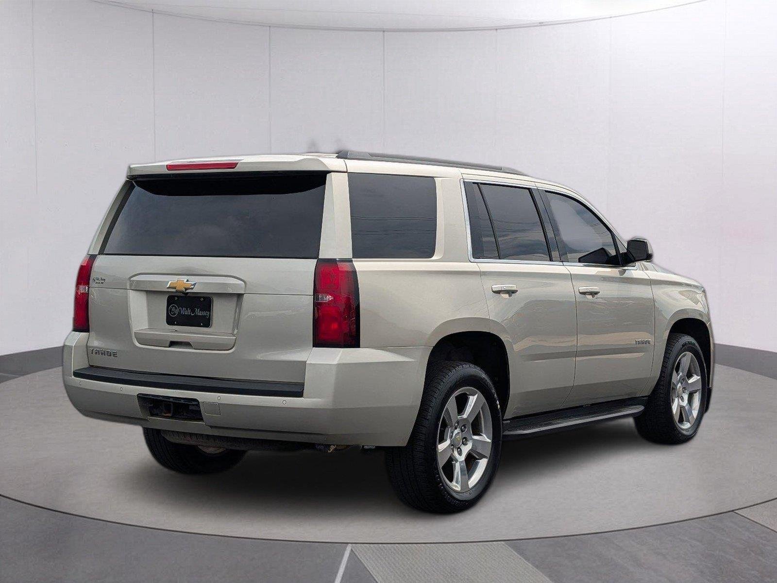 Used 2015 Champagne Silver Metallic Chevrolet LT image 5