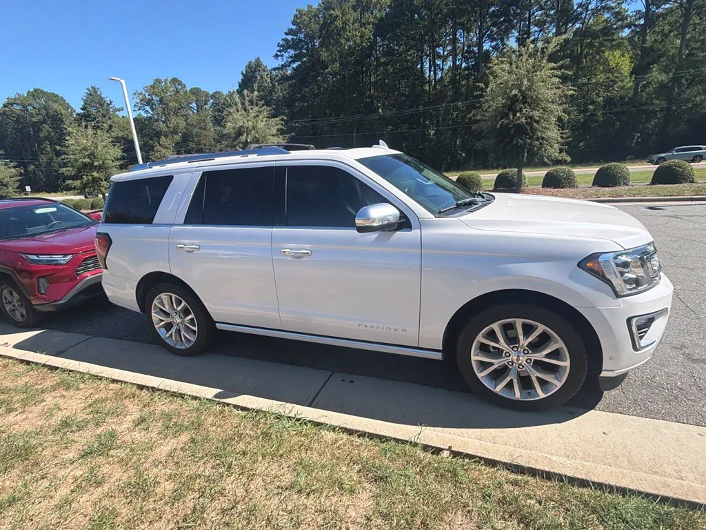 Used 2019 White Ford Platinum image 3