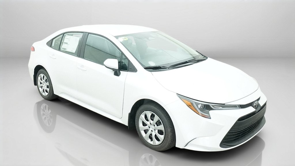 New 2027 Wind Chill Pearl Toyota LE image 5