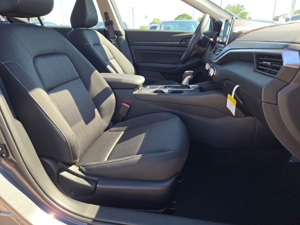 New 2026 Gray Nissan 2.5 SV image 6