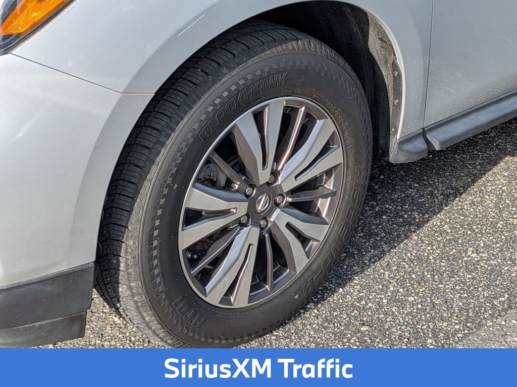 Used 2019 Silver Nissan SV image 10