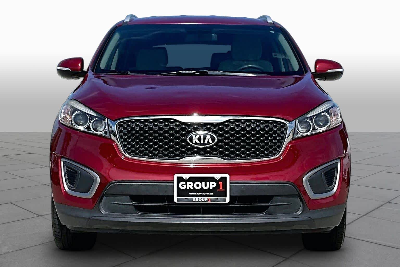 Used 2017 Remington Red Kia LX V6 image 4