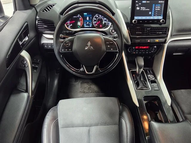 Used 2024 White Mitsubishi SEL image 7