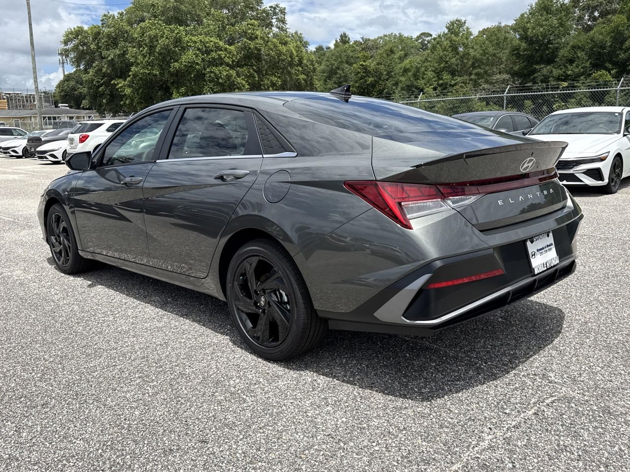 New 2026 Amazon Gray Hyundai SEL Sport Premium image 5