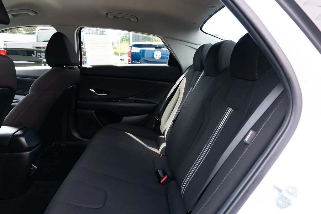 Used 2024 White Hyundai SEL image 20