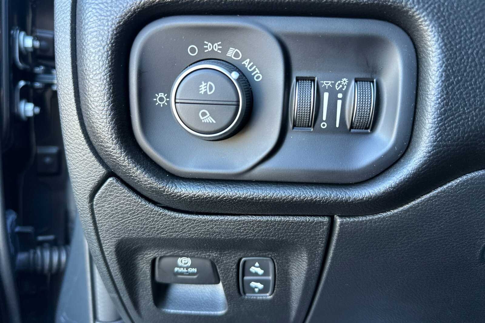 2026 RAM 1500 Rebel - Photo 27