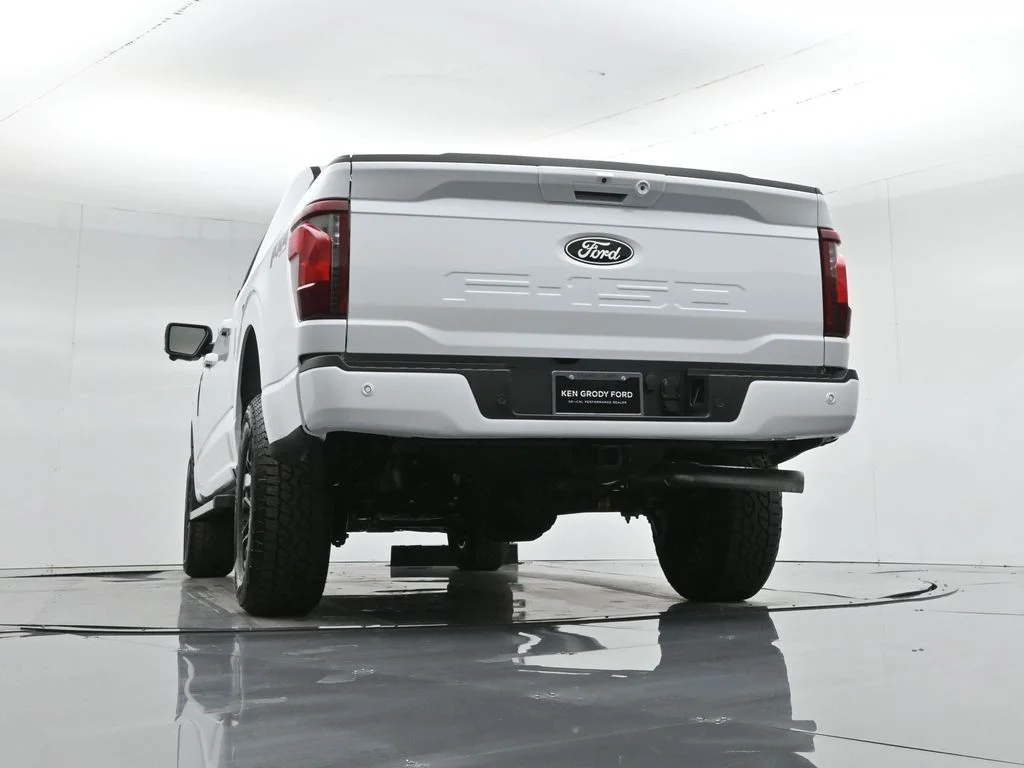 New 2026 Oxford White Ford XLT image 49