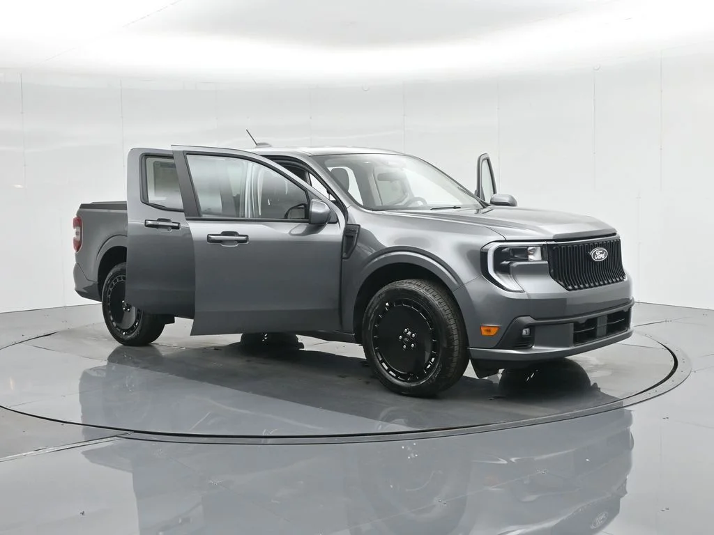 New 2025 Carbonized Gray Metallic Ford Lobo Standard image 31