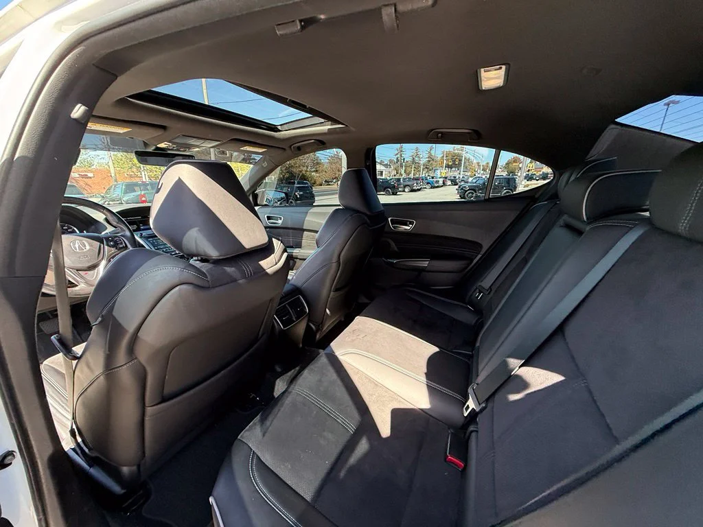 Used 2018 Black Acura 3.5L V6 image 25