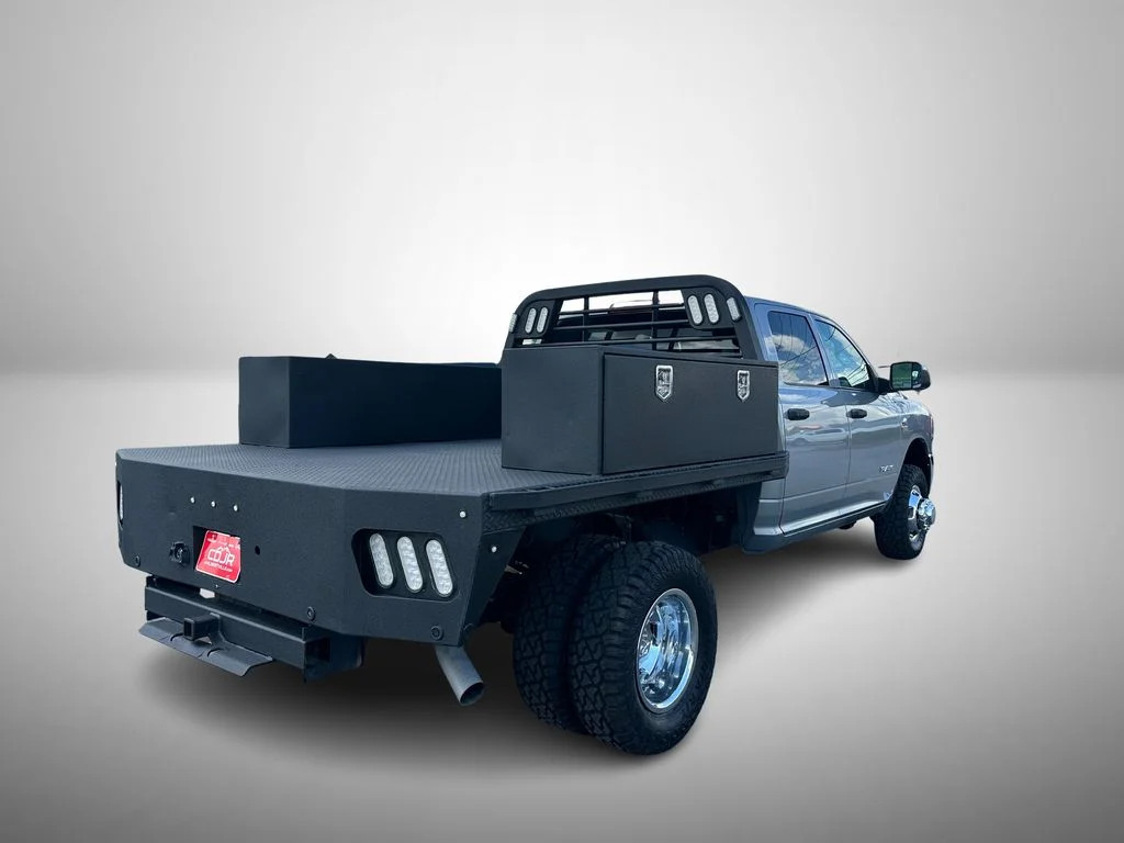Used 2022 Silver Ram Tradesman image 4
