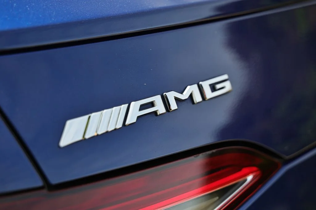 Used 2020 Brilliant Blue Metallic Mercedes-Benz Base image 11