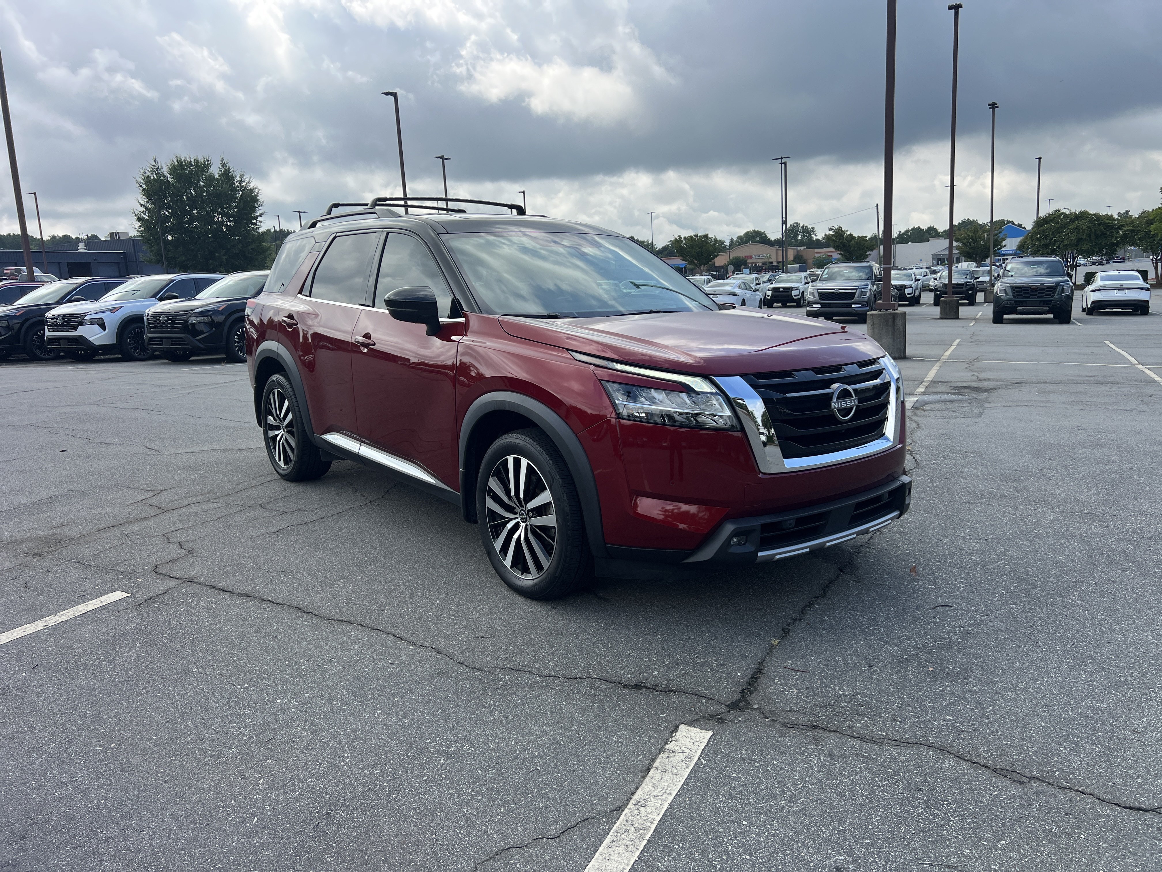 Certified Used 2023 Scarlet Ember Tintcoat/Super Black Nissan Platinum image 3