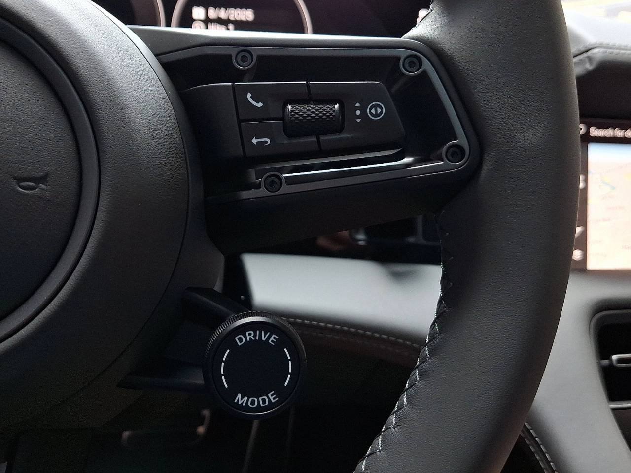 2025 Porsche Taycan Base - Photo 23