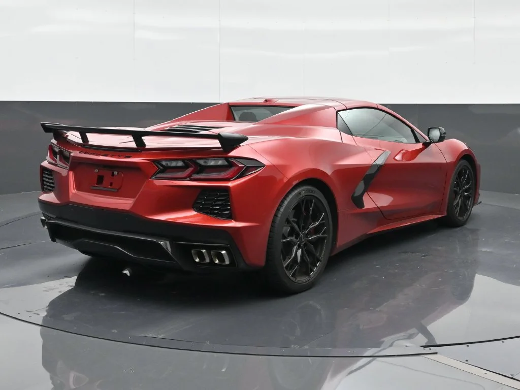 Used 2025 Red Chevrolet Stingray image 5