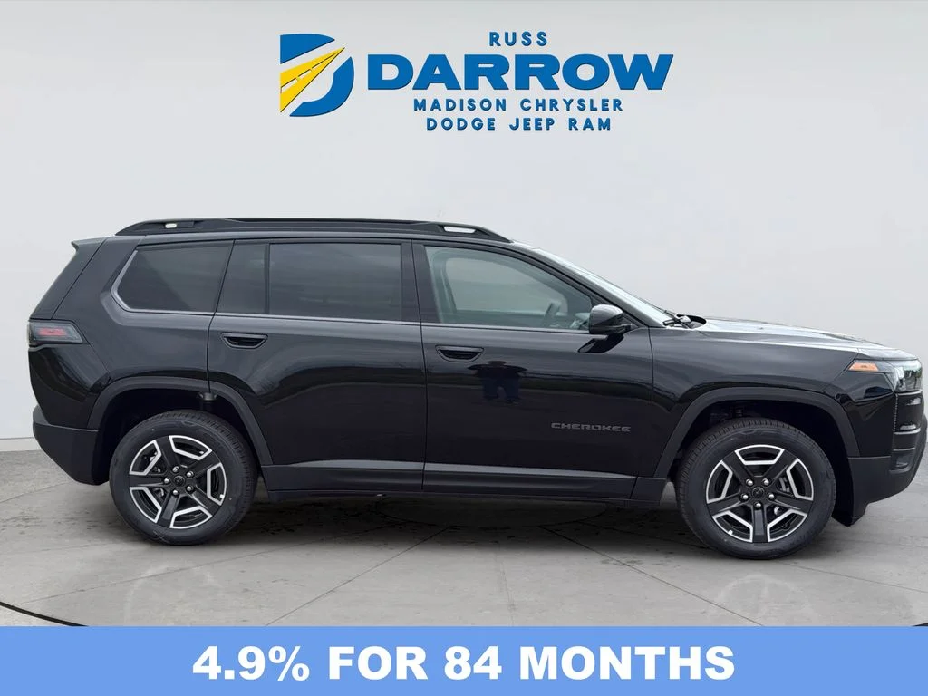 New 2026 Diamond Black Crystal Pearl-Coat Exterior Paint Jeep Limited image 6