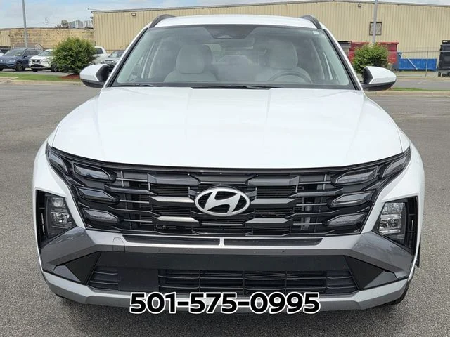 Used 2025 White Hyundai SEL image 6