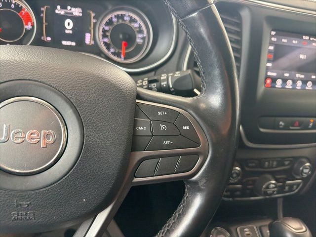 Certified Used 2020 White Jeep Latitude Plus image 27