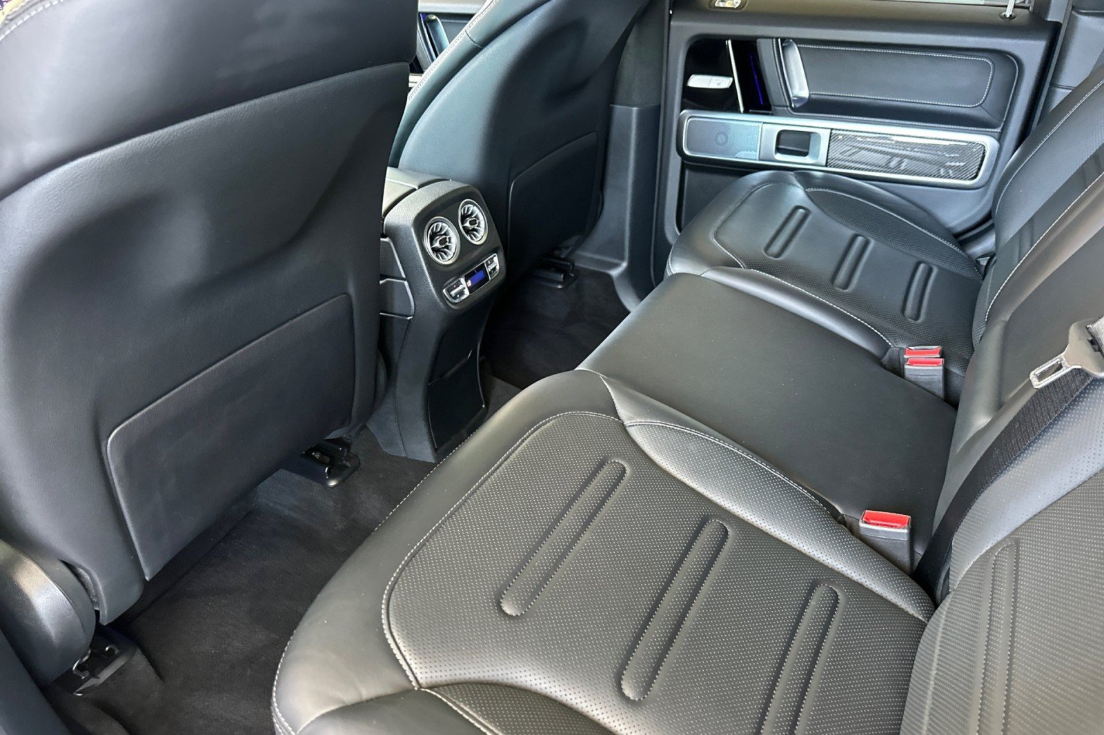 Used 2023 Black Mercedes-Benz G 550 image 13