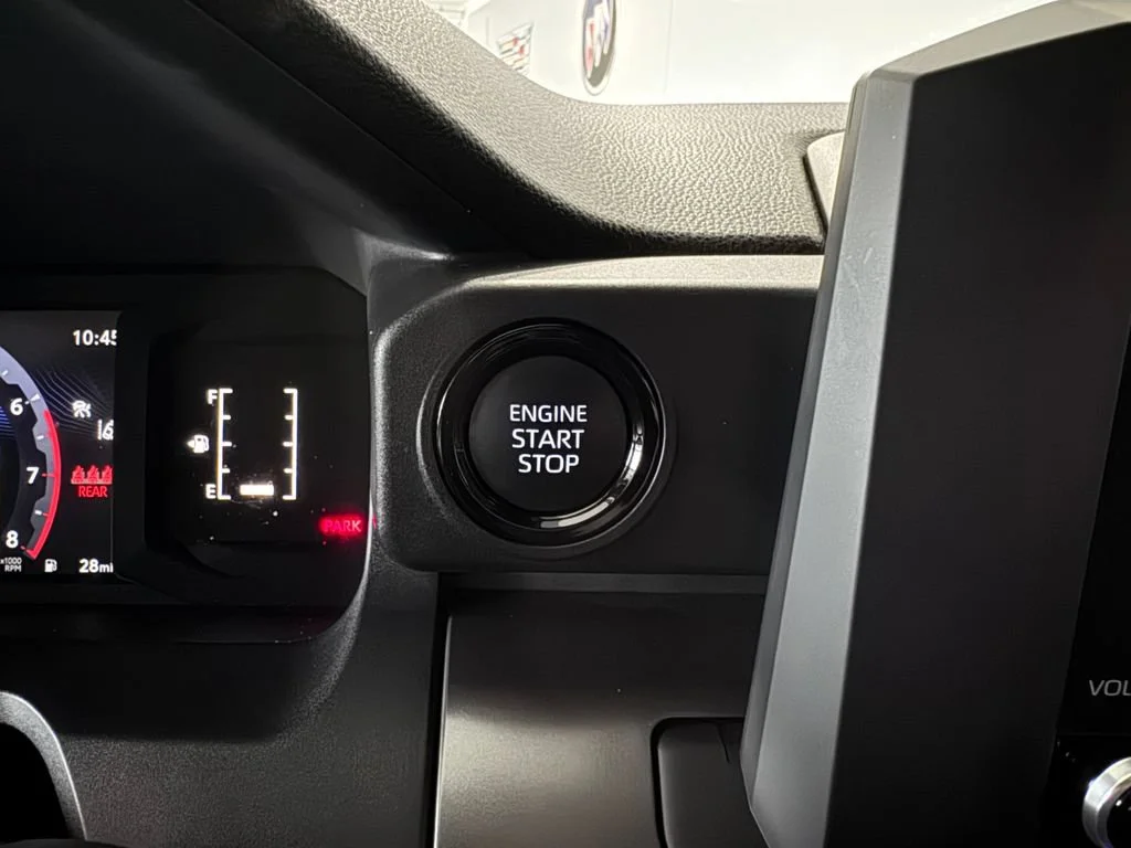 2026 Toyota Tacoma SR5 - Photo 22