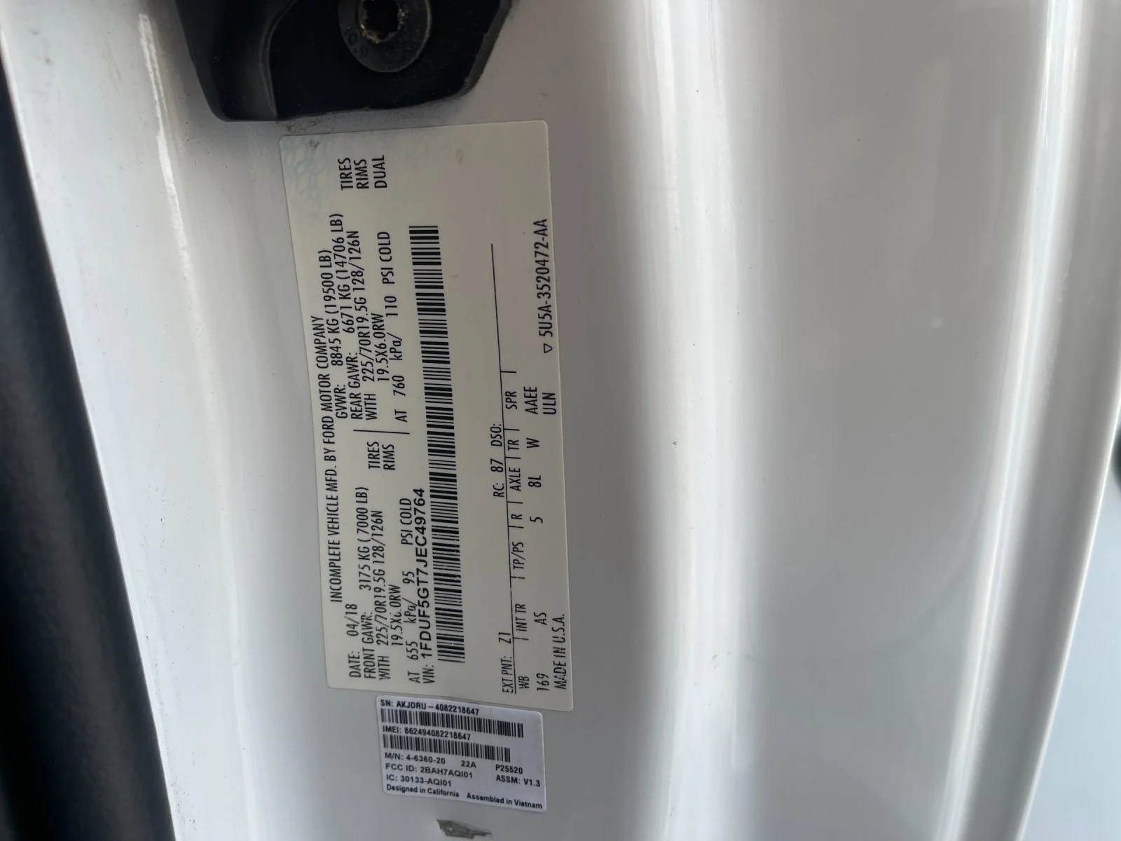 Used 2018 White Ford XL image 31