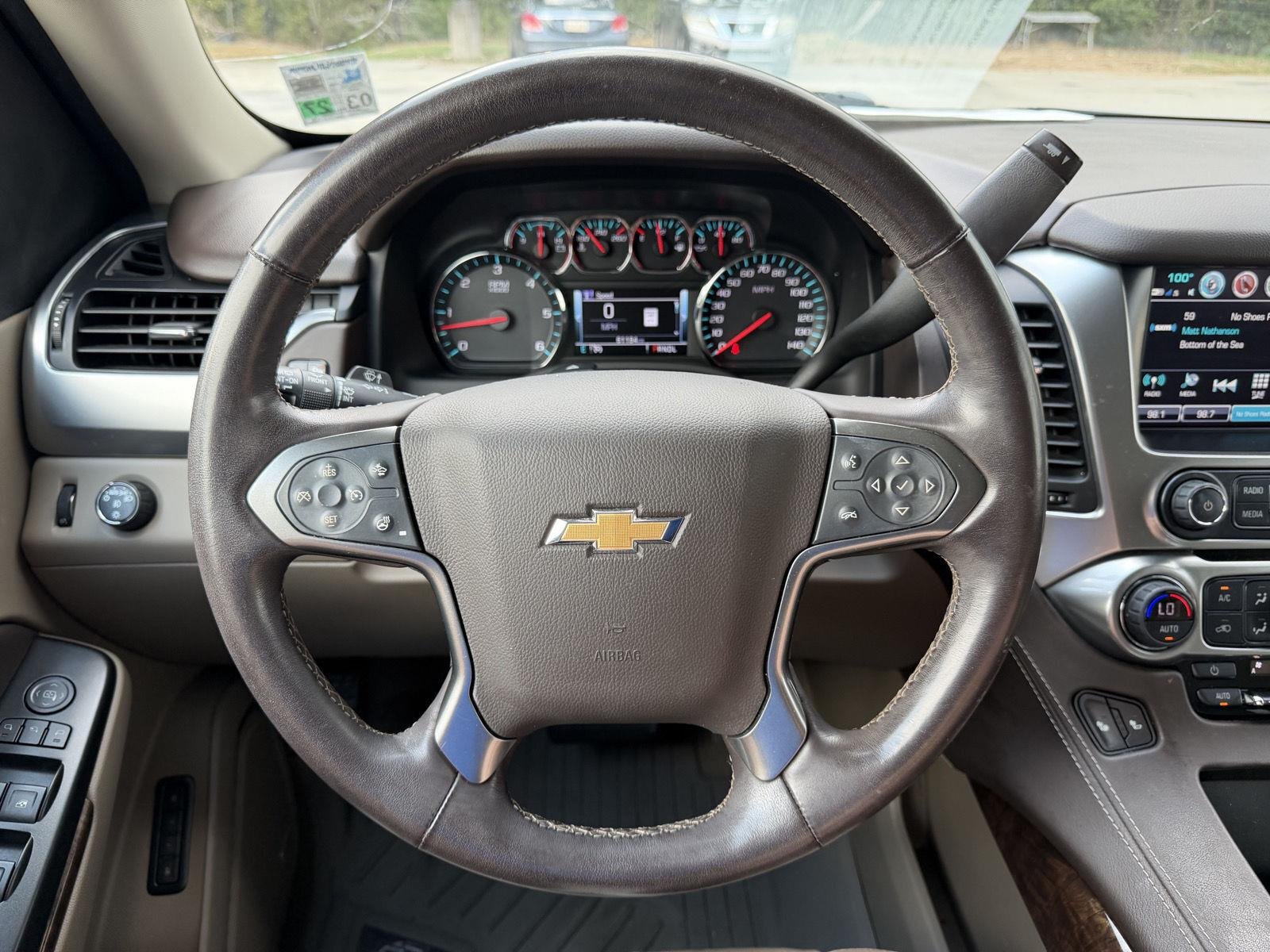 Used 2020 Iridescent Pearl Tricoat Chevrolet LT image 9
