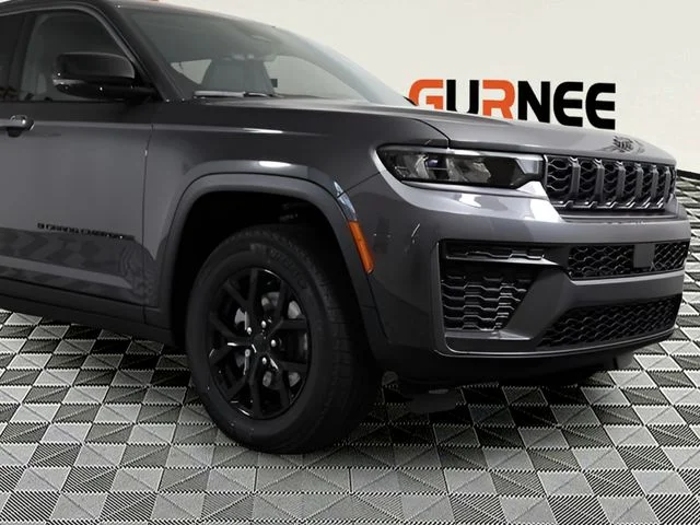 New 2026 Baltic Gray Metallic Clear-Coat Exterior Paint Jeep Altitude image 26