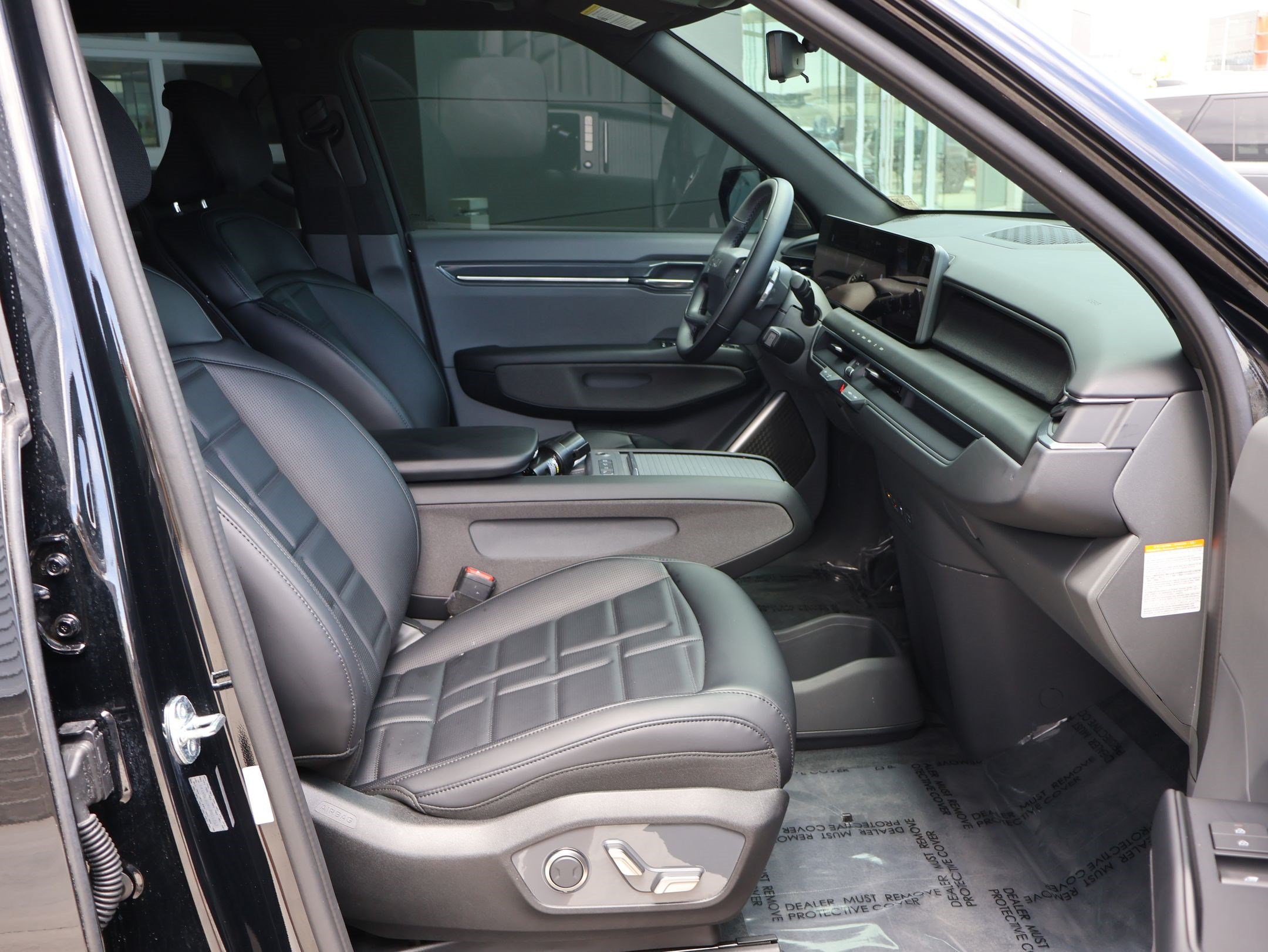 Used 2026 Ebony Black Kia Land image 29
