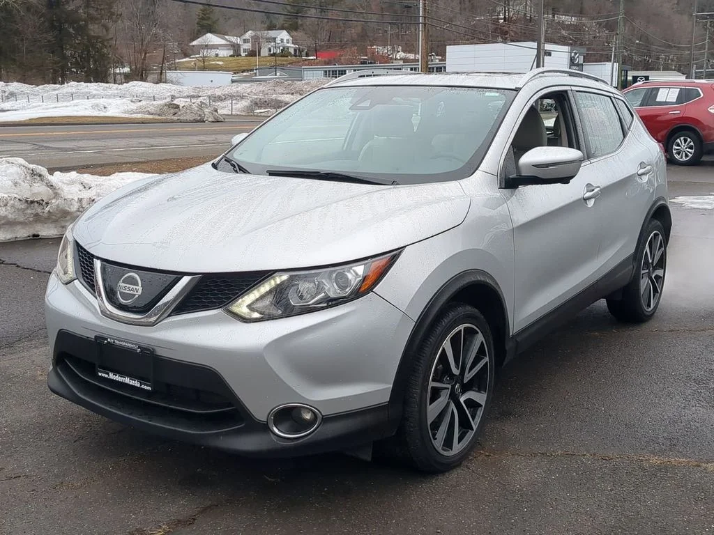Used 2019 Nissan Rogue Sport SL with VIN JN1BJ1CR6KW623678 for sale in Thomaston, CT