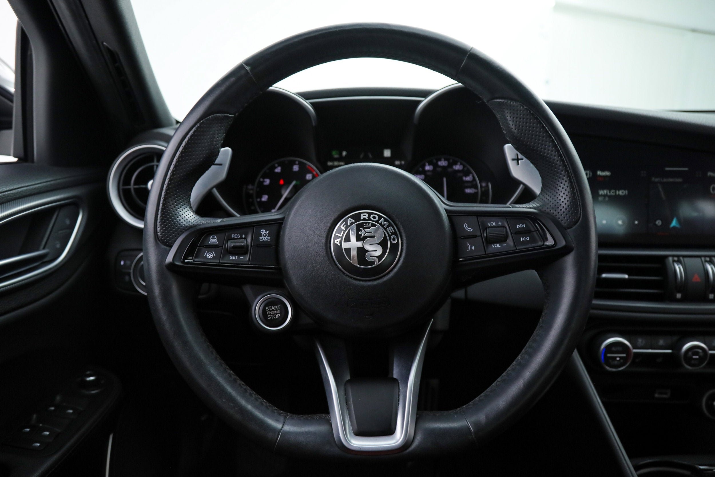 Used 2023 Gray Alfa Romeo Veloce image 19