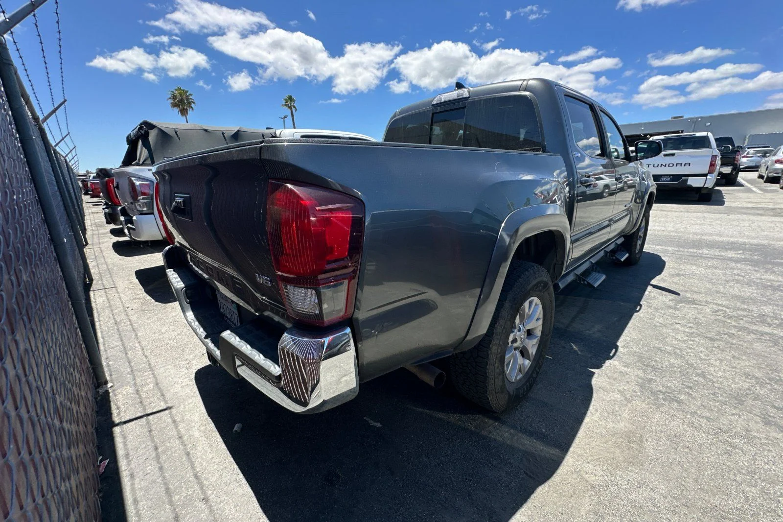 Used 2019 Gray Toyota SR5 image 6