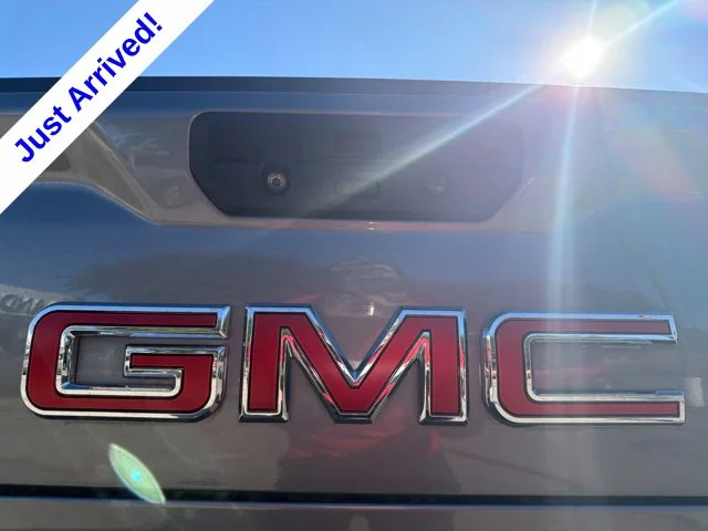 Used 2022 Gray GMC Denali image 22