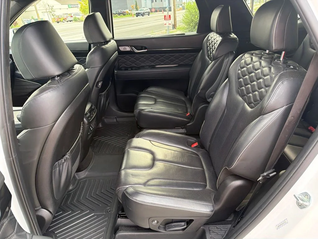 Used 2021 White Hyundai Calligraphy image 21