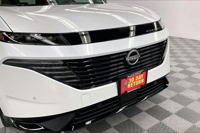 New 2026 Everest White Pearl/Black Nissan Platinum image 15