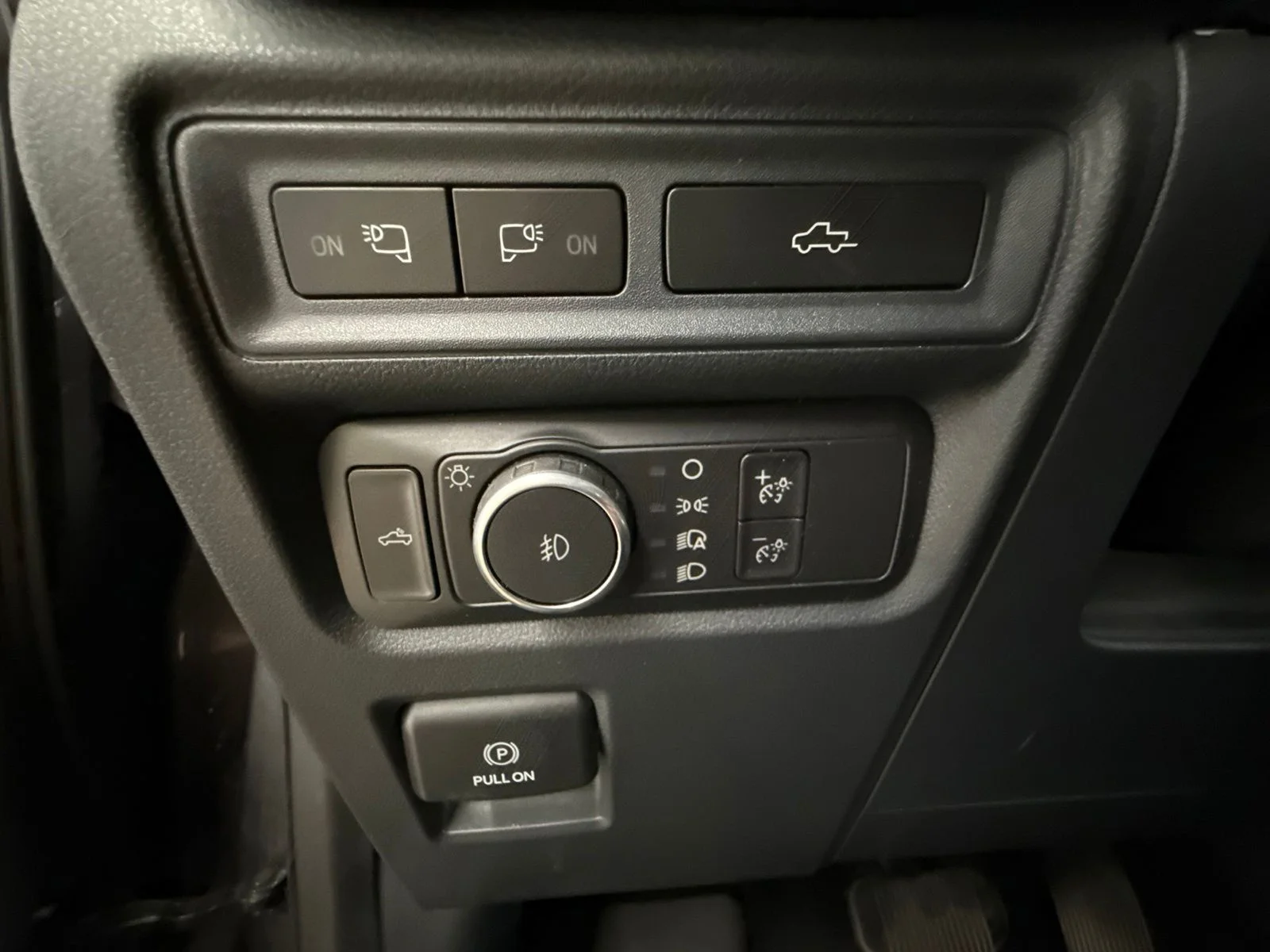 Used 2022 Gray Metallic Ford XLT image 16