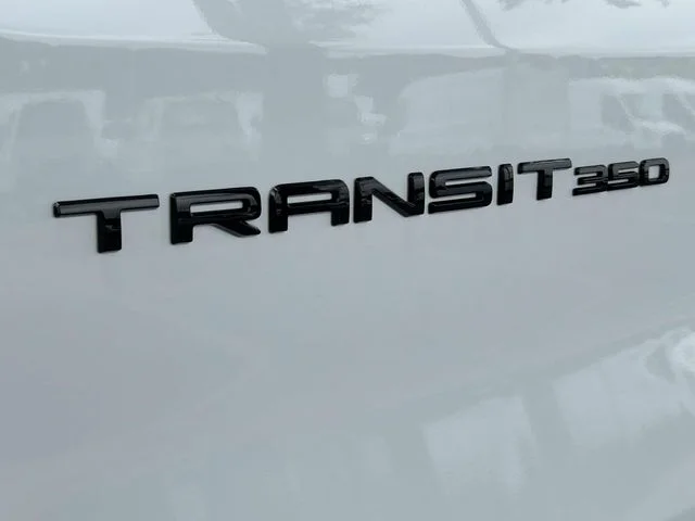 New 2026 Oxford White Ford Base image 6