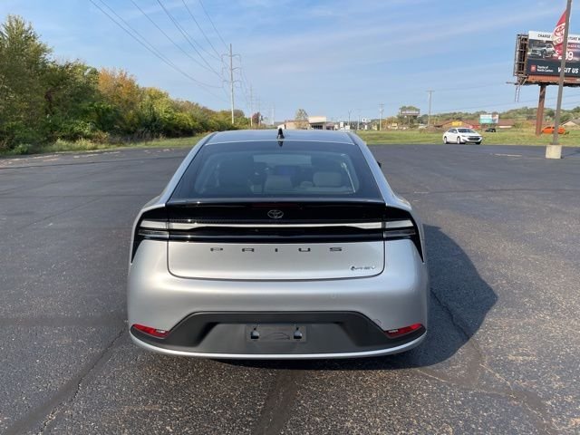 New 2026 Cutting Edge Toyota  SE image 4