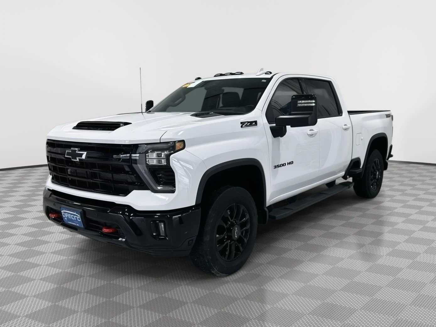 Used 2025 Summit White Chevrolet LTZ image 1