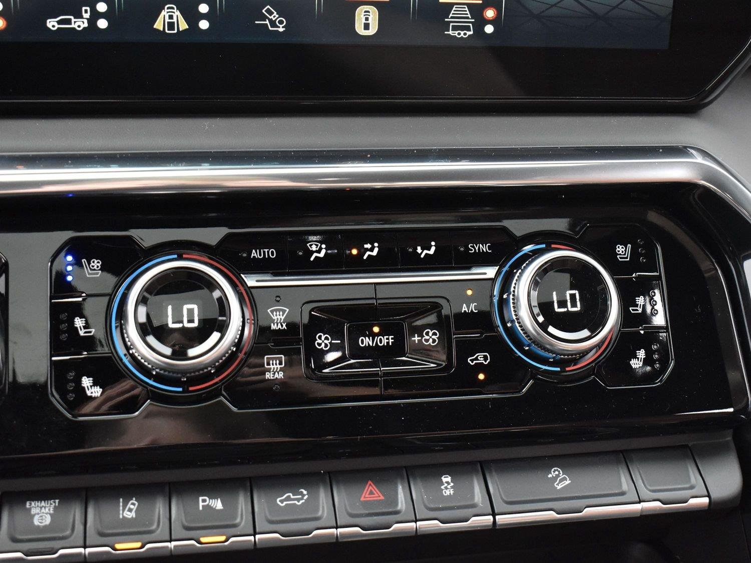 Used 2025 Sterling Metallic GMC Denali Ultimate image 23