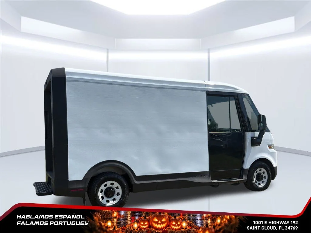 Used 2024 Oyster White BrightDrop EJY image 10