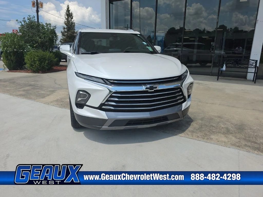 Used 2023 Beige Chevrolet Premier image 2