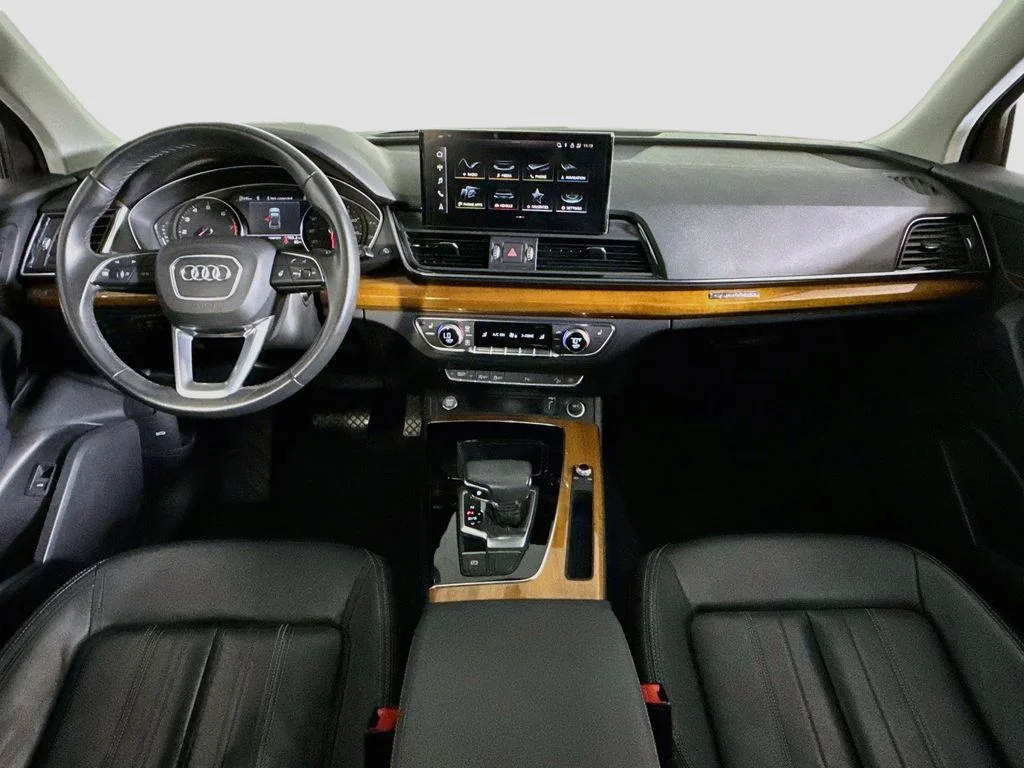 Used 2023 Green Metallic Audi 40 Premium image 9