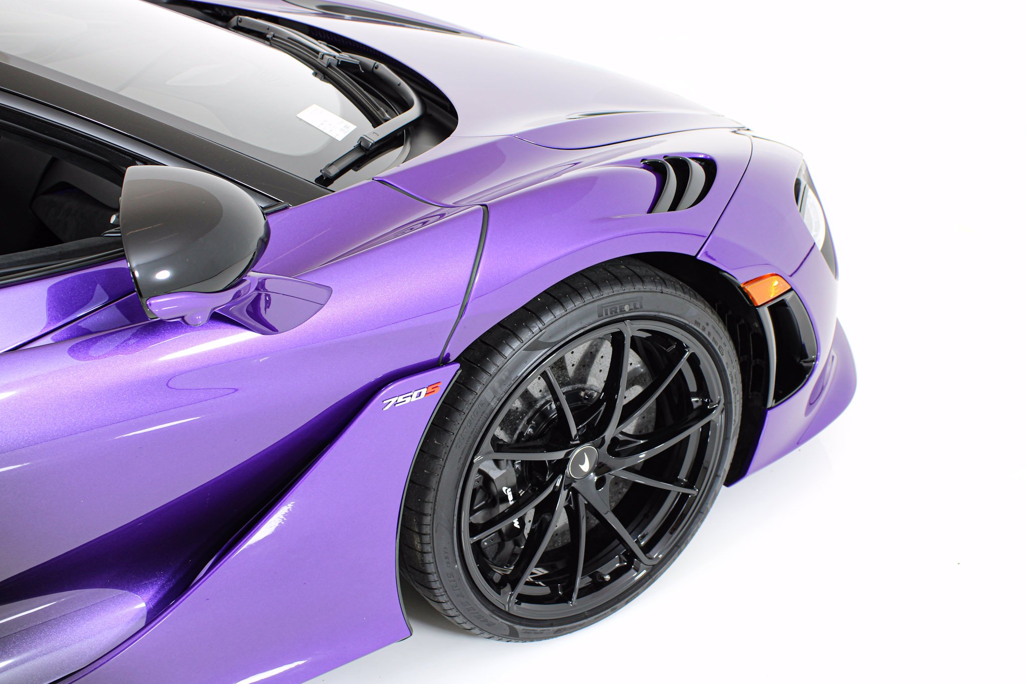 Used 2024 Purple McLaren Coupe image 21