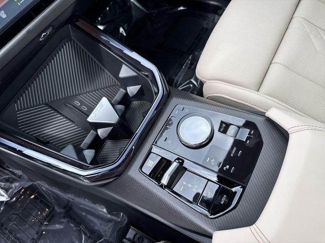 New 2026 Mineral White Metallic BMW 30 xDrive image 21
