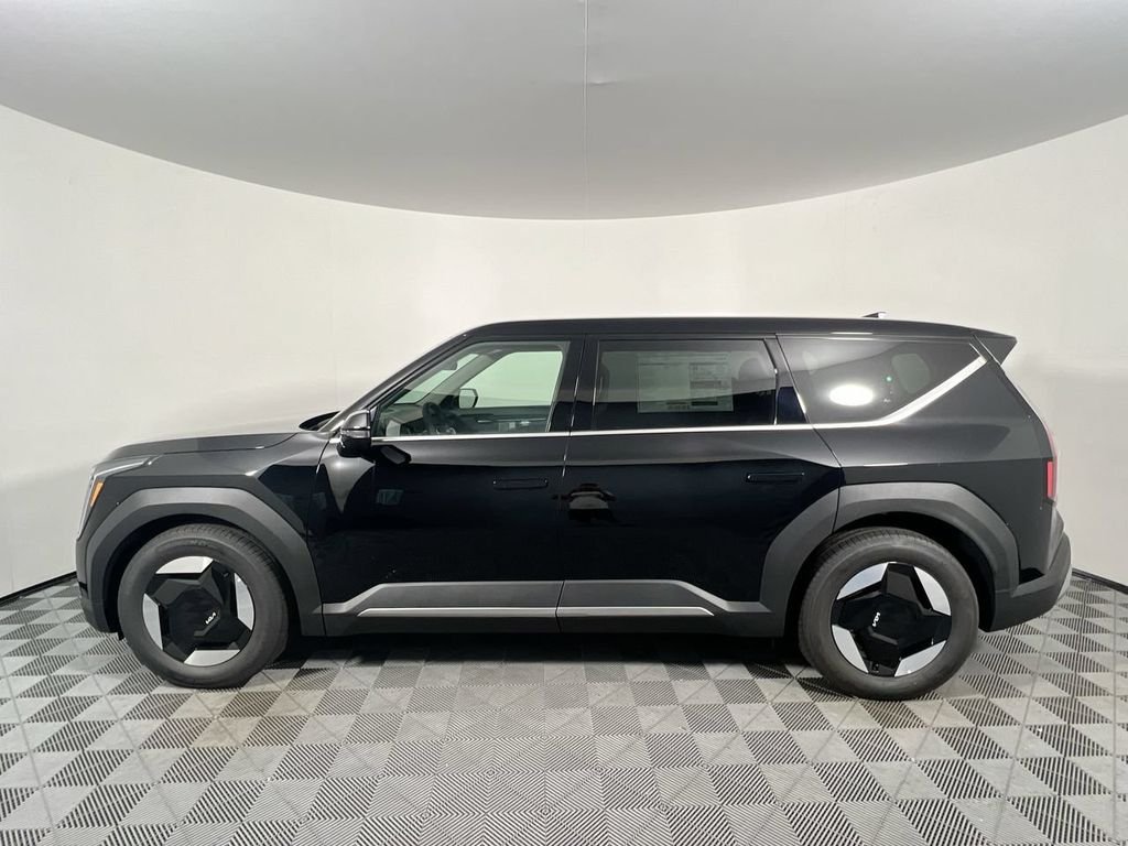 New 2026 Ebony Black Kia Light RWD image 8