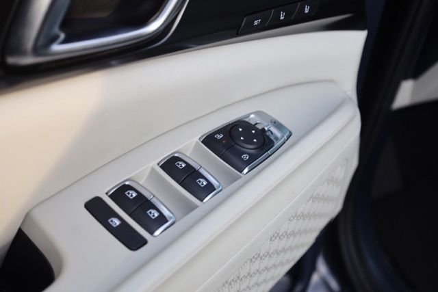 Used 2025 Panthera Metal Kia SX Prestige image 23