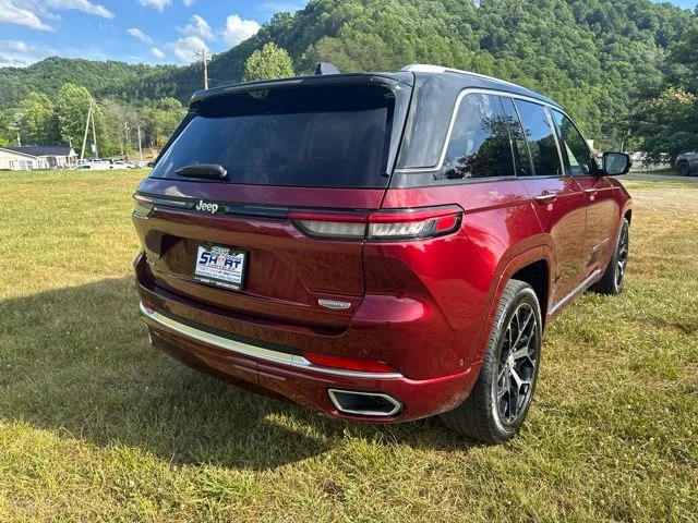 Used 2023 Red Jeep Summit Reserve image 8