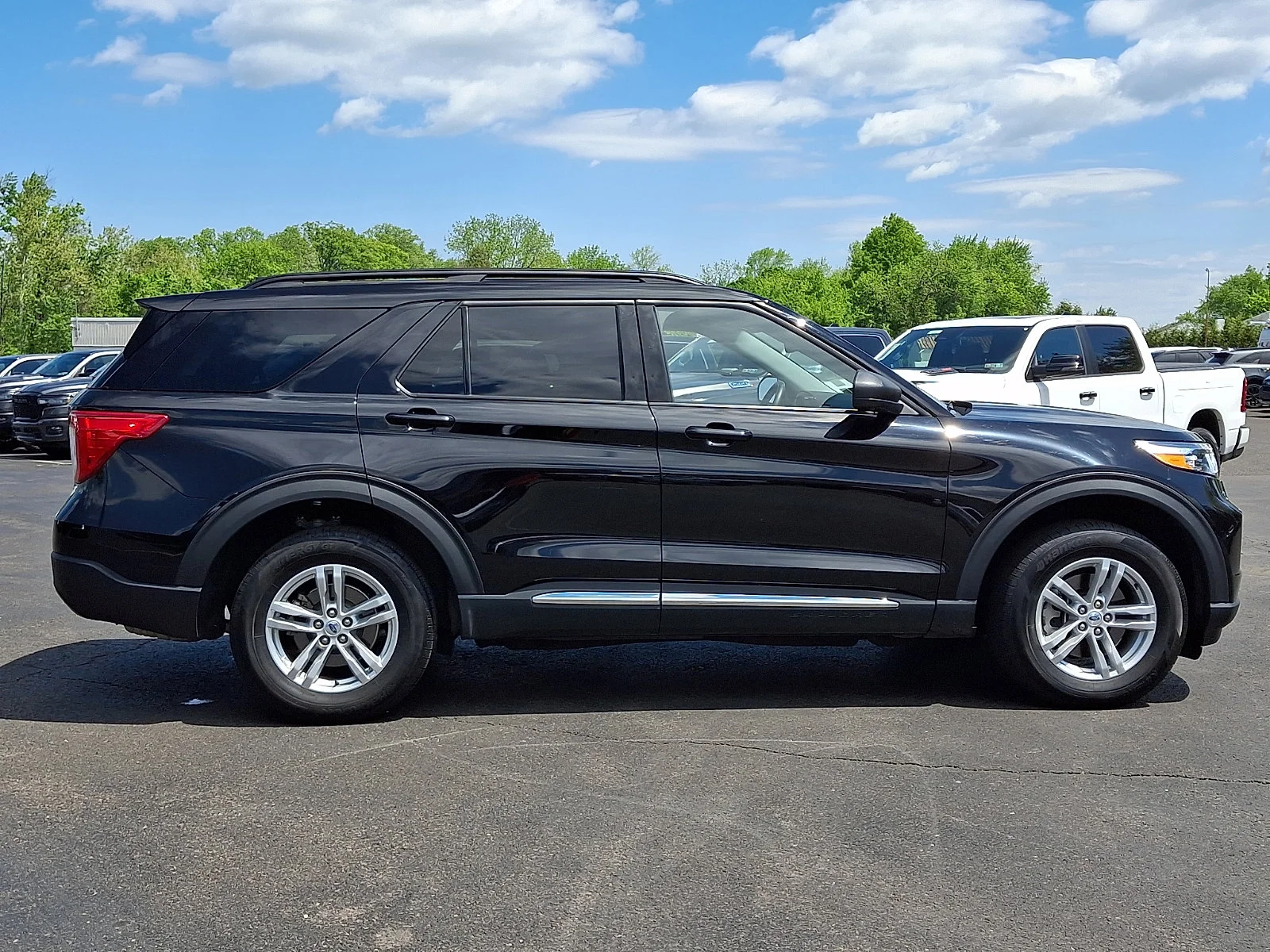 Used 2023 Black Metallic Ford XLT image 7