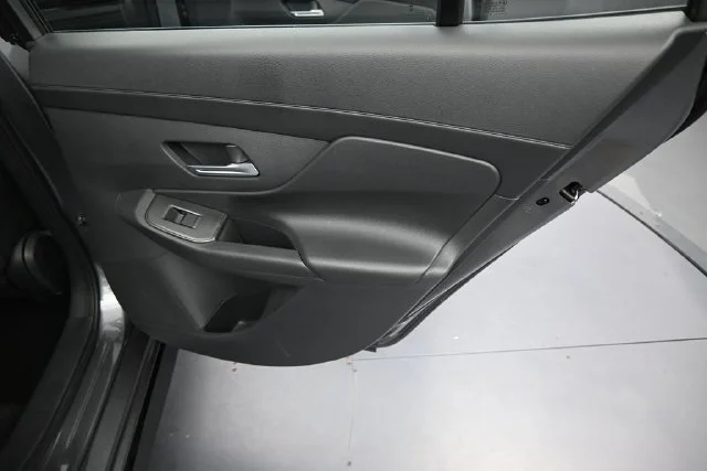 Used 2026 Gray Nissan SR image 12